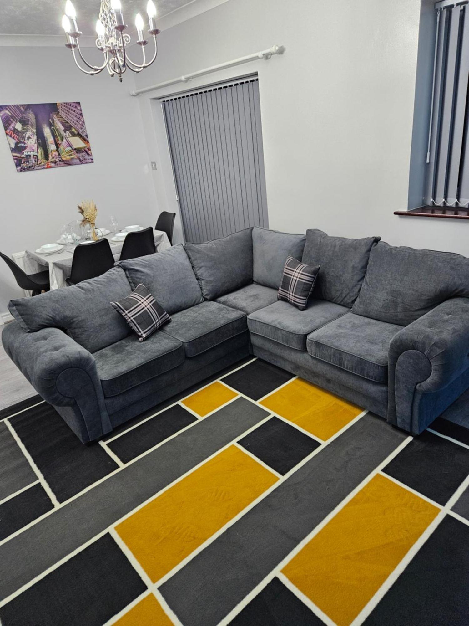 Lister Park Bradford 2Bed Detached Cottage House Parking Cinema Screen Games Room Exterior foto